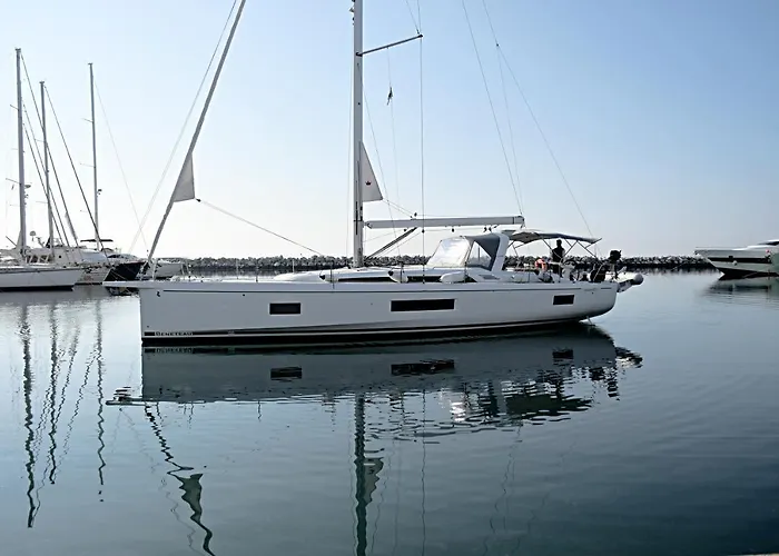 Yacht Psari * Salonic