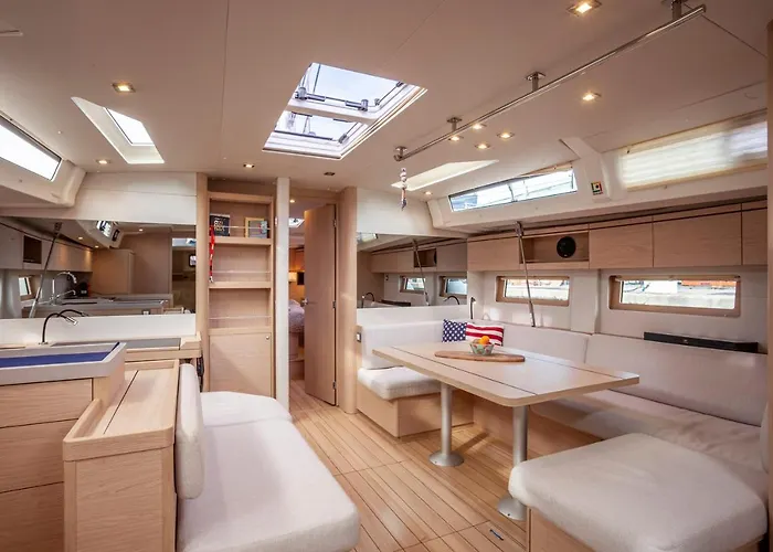 Yacht Psari * Salonic