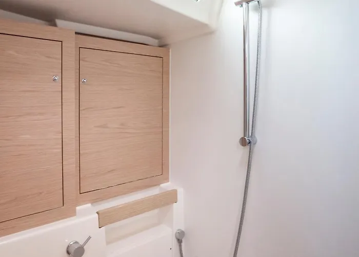 Yacht Psari * Salonic