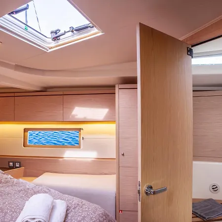 Yacht Psari Thessalonique