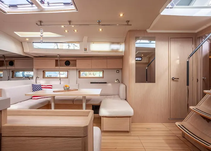 Yacht Psari