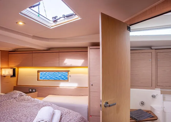 Yacht Psari Saloniki
